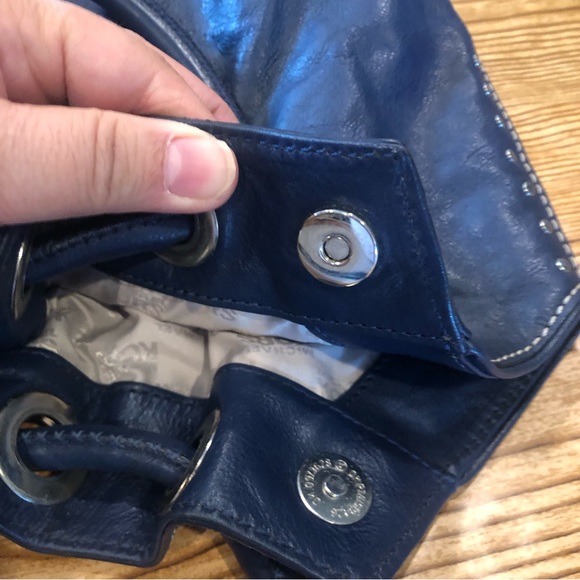 Michael Kors Navy Astor Purse - Picture 10 of 15